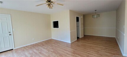375 Glendale Ave in Bridgeport, CT - Building Photo - Building Photo