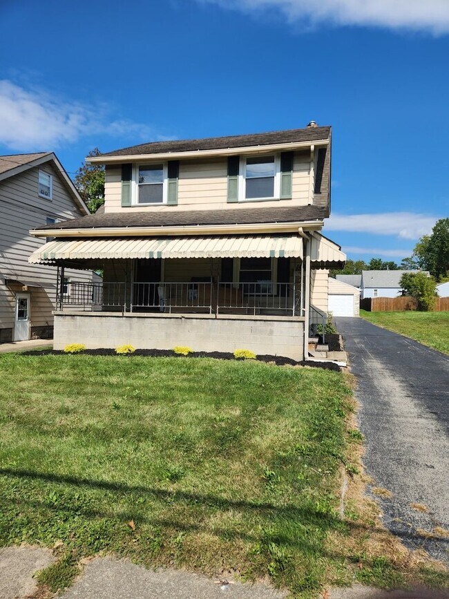 148 Churchill Rd Rentals in Girard, OH