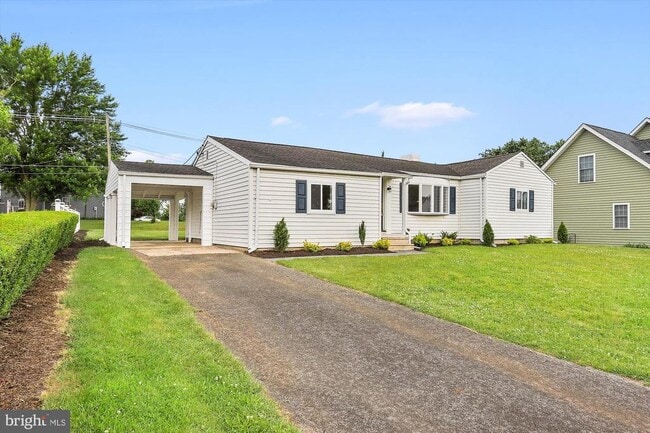 1152 Stanley Ave in Chambersburg, PA - Building Photo - Building Photo
