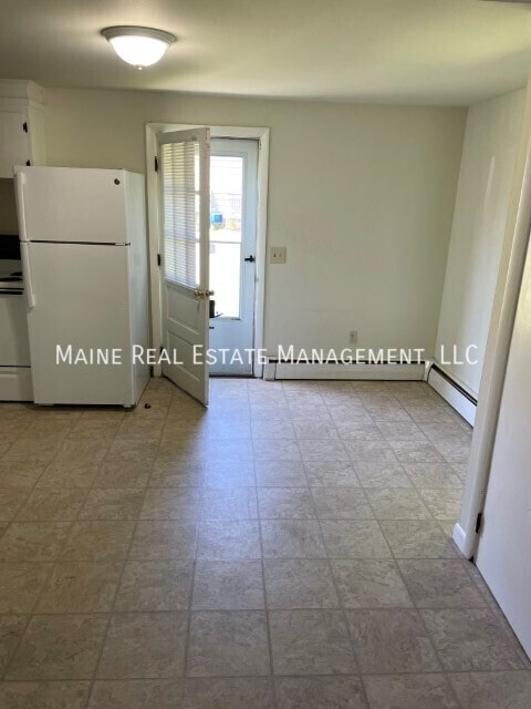 238 Mt Hope Ave in Bangor, ME - Building Photo - Building Photo