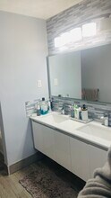 7 Humboldt Ave in Burlington, MA - Building Photo - Building Photo