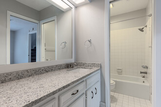 Stewart Apartments in Waco, TX - Foto de edificio - Interior Photo