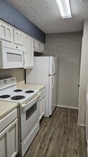 1202 Thorpe Ln, Unit 216 in San Marcos, TX - Building Photo - Building Photo