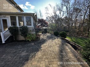 502 Holly Hill Dr in Barboursville, VA - Building Photo - Building Photo