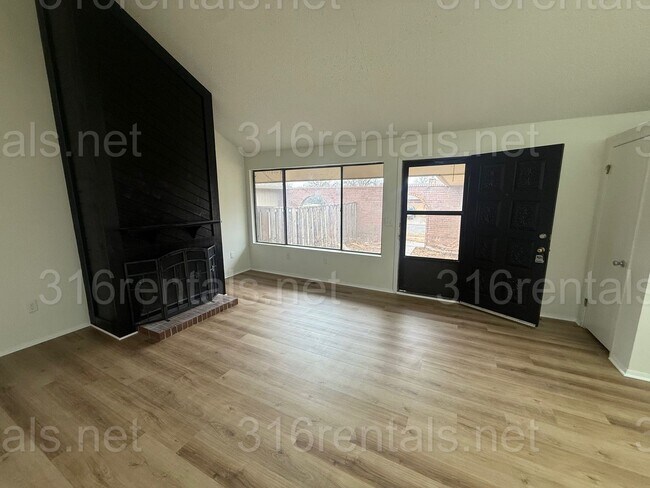 1122-1124 S Laurel St in Wichita, KS - Building Photo - Building Photo