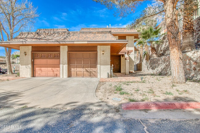 421 Irondale Dr in El Paso, TX - Building Photo - Building Photo