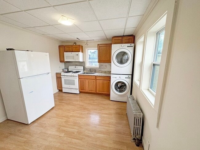 91 Moore St, Unit 2