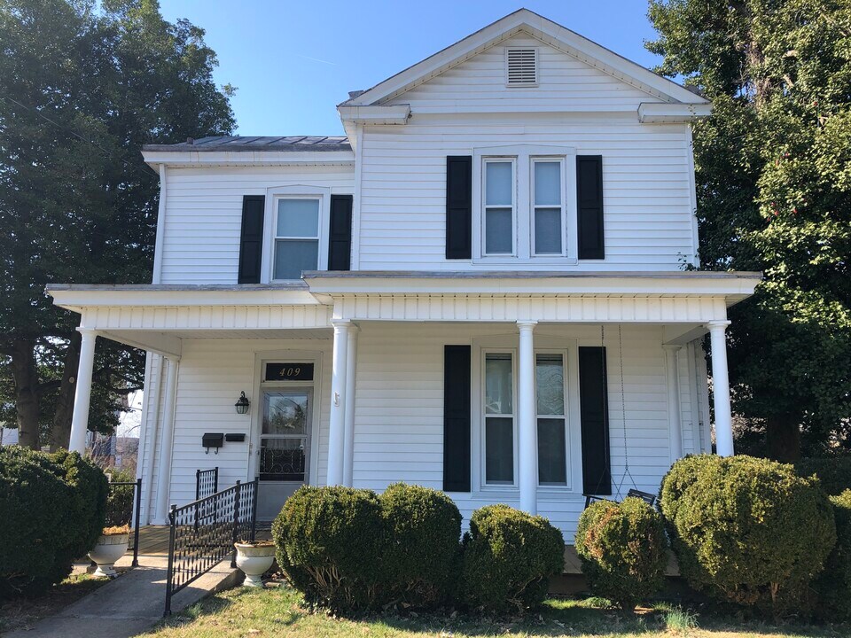 409 Euclid Ave, Unit Fully Furnished Suite A in Lynchburg, VA - Foto de edificio