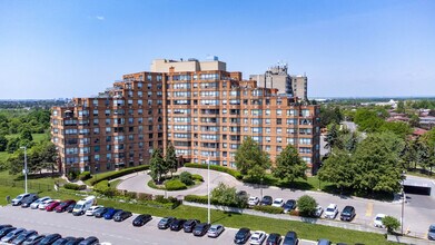 King's Terrace in Toronto, ON - Building Photo - Building Photo