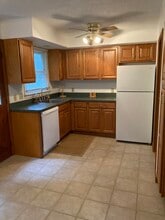 126 W Shore Dr in Lake Ariel, PA - Building Photo - Building Photo