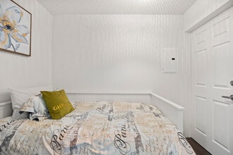 462 Front St W in Toronto, ON - Building Photo - Building Photo