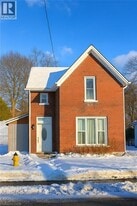 63 Henry St in Cambridge, ON - Building Photo