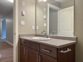 808-808 S Island Hwy in Campbell River, BC - Building Photo - Building Photo