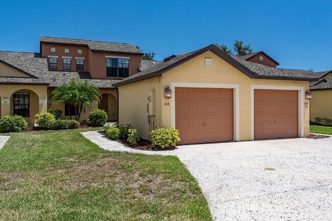 1075 Luminary Cir in Melbourne, FL - Building Photo - Building Photo