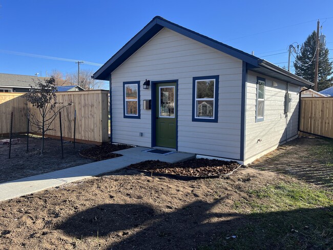 property at 309 W Farewell St