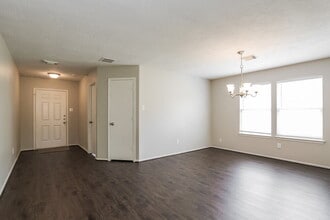 4931 Winding View Ln in Humble, TX - Building Photo - Building Photo