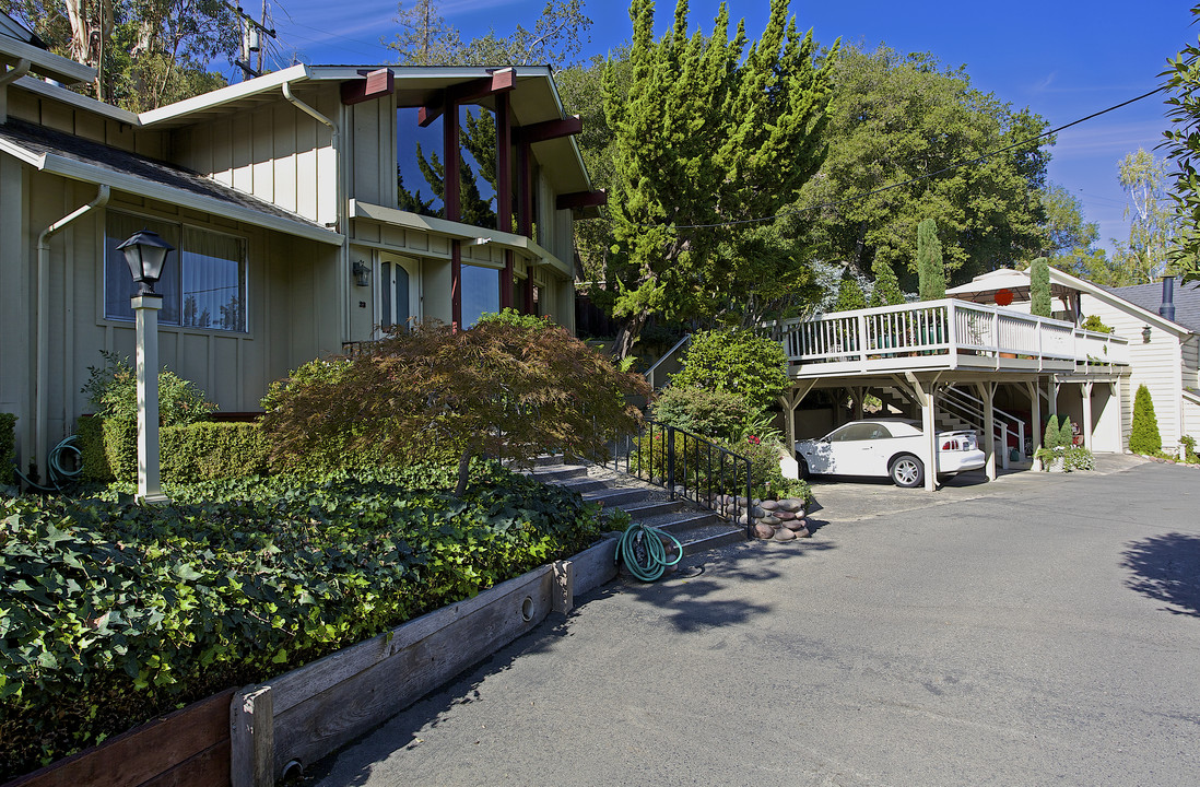 23 Clifton Ave in Los Gatos, CA - Foto de edificio