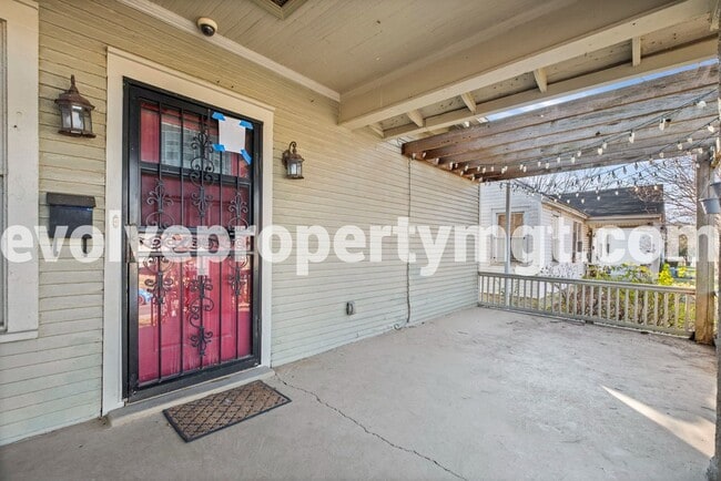 246 N Watkins St in Memphis, TN - Building Photo - Building Photo