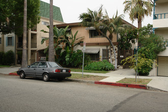 217 N Kenwood St in Glendale, CA - Foto de edificio - Building Photo