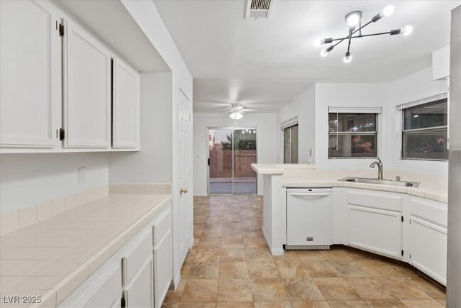 property at 2559 Kilmaron Cir