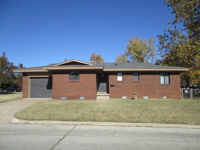 6415 NW 19th St in Bethany, OK - Building Photo