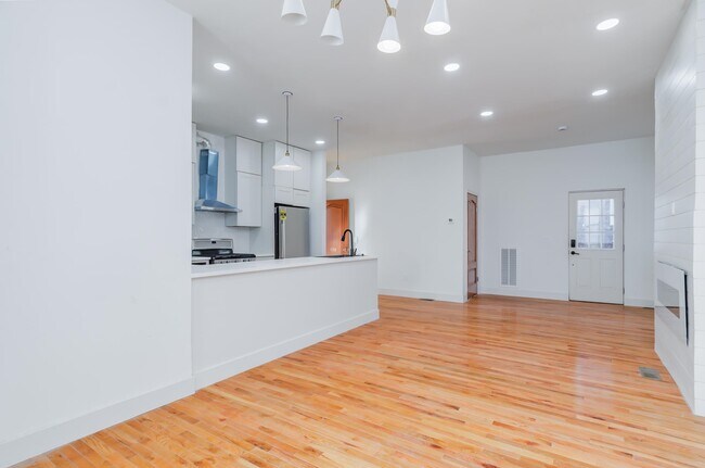 118 Newman Ave in Bayonne, NJ - Building Photo - Building Photo