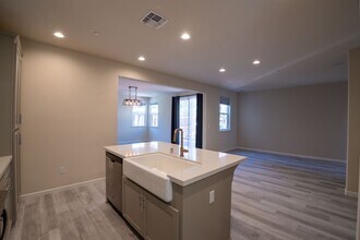 3625 Blue Bird Dr in Modesto, CA - Building Photo - Building Photo