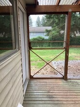35652 13th Ave SW in Federal Way, WA - Building Photo - Building Photo