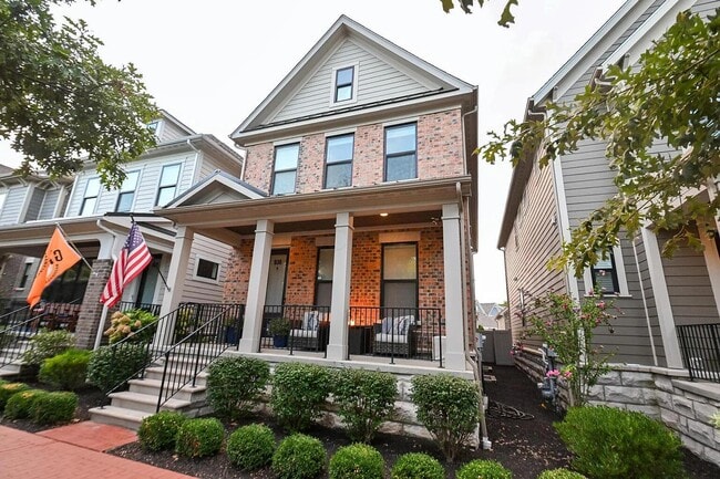 property at 936 W 1st Ave