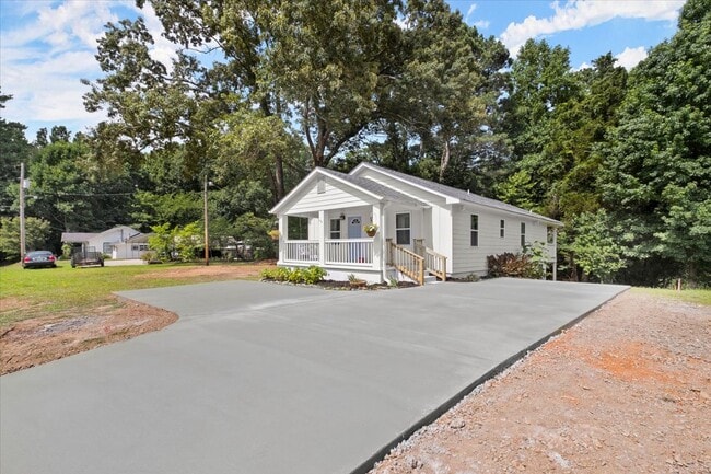 property at 3572 Old 41 Hwy NW