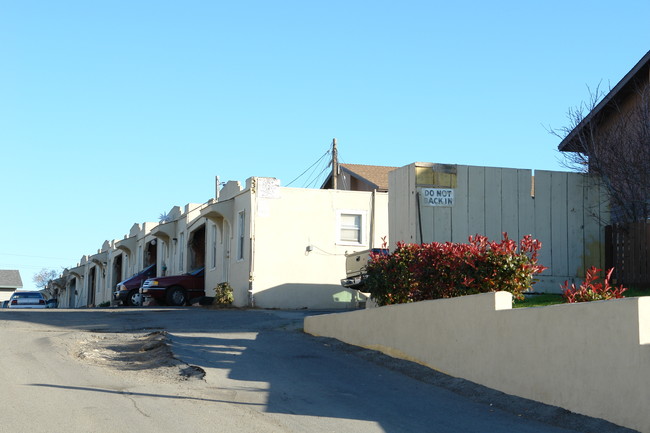 531 Roosevelt St in Salinas, CA - Foto de edificio - Building Photo