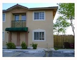 8474 NW 103rd St, Unit 109 in Hialeah Gardens, FL - Building Photo