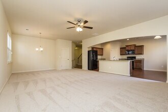 231 Jefferson Ave in Canton, GA - Foto de edificio - Building Photo