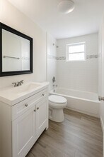 985 Manor Dr in Palm Springs, FL - Building Photo - Building Photo