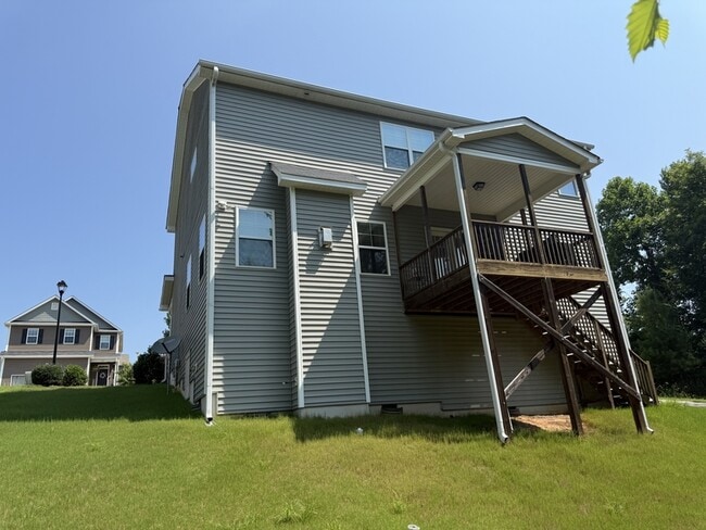213 Lanier Pl in Clayton, NC - Building Photo - Building Photo