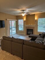 613 Grandview Ct in Iowa City, IA - Building Photo