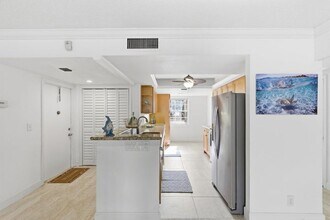 1050 Sugar Sands Blvd in Riviera Beach, FL - Building Photo - Building Photo