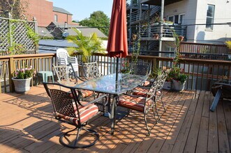 1823-2 N Clybourn Ave, Unit Clybourn Duplex Up in Chicago, IL - Building Photo - Building Photo