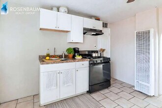 302 W Flores St, Unit 2 in Tucson, AZ - Building Photo - Building Photo