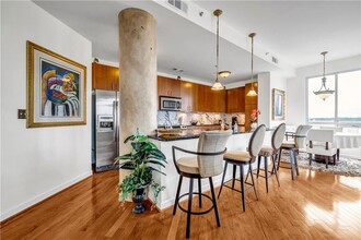 711 Cosmopolitan Dr NE in Atlanta, GA - Building Photo - Building Photo