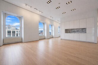 54 Bleecker St, Unit PH in New York, NY - Building Photo - Building Photo