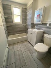 433 Abington Ave-Unit -2 in Bloomfield, NJ - Building Photo - Building Photo