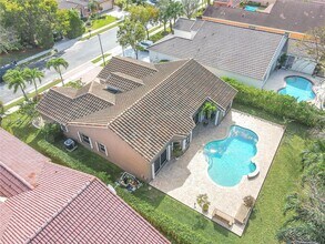 622 SW 200th Terrace in Pembroke Pines, FL - Building Photo - Building Photo