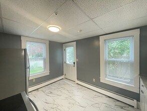 44 Main St in Raymond, NH - Building Photo - Building Photo