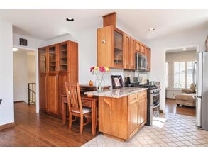 1045 Everglades Dr in Pacifica, CA - Building Photo - Building Photo