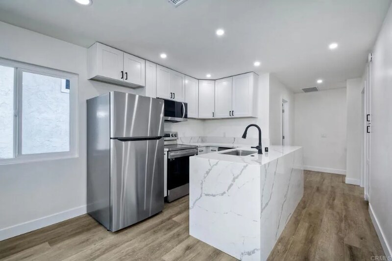 162 Terracina Way in Vista, CA - Building Photo