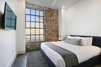 822 Howard Ave in New Orleans, LA - Building Photo - Building Photo