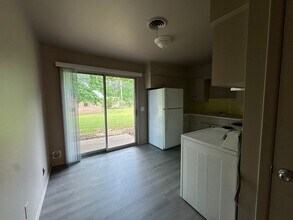 308 N Inglewood Ave-Unit -Apt 4 in Russellville, AR - Building Photo - Building Photo