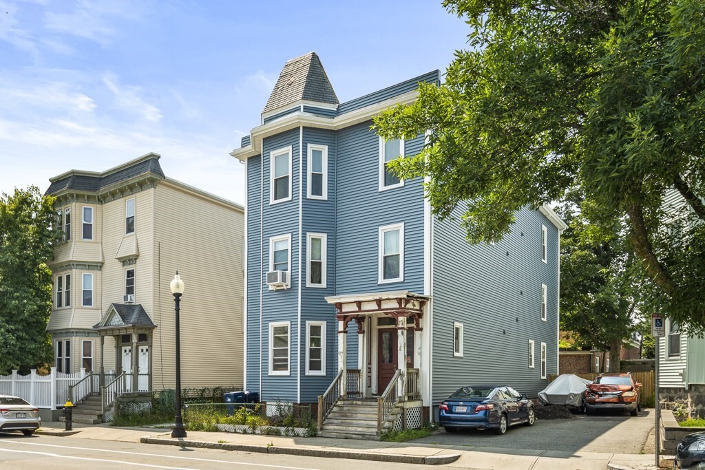 1041 Dorchester Ave in Boston, MA - Building Photo