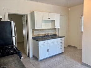 196 Mt Kemble Ave in Morristown, NJ - Building Photo - Building Photo